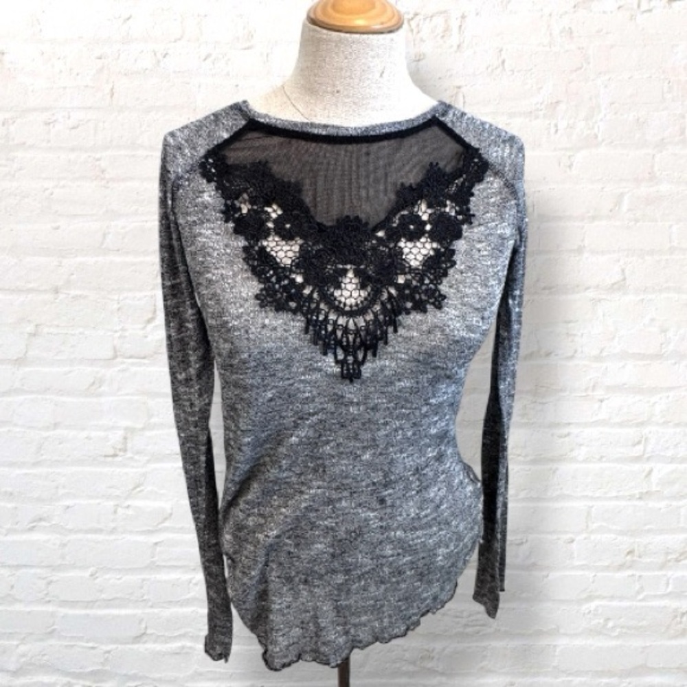 Chic Delicate Black Lace Accent Women's Long Sleeve Blouse